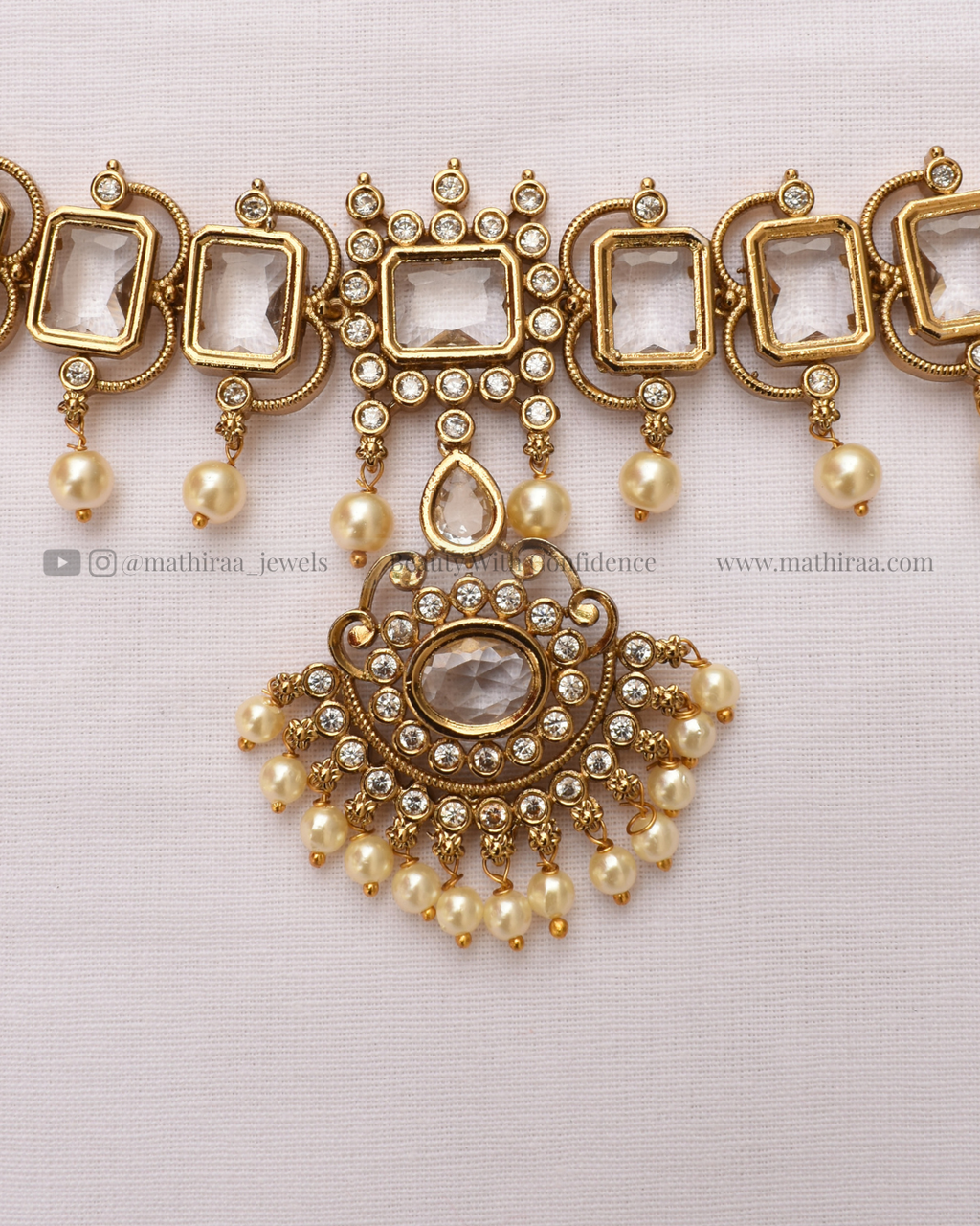 Magnificent AD Neckset