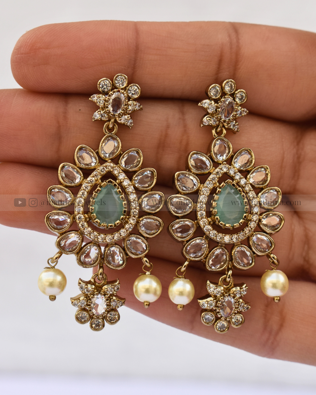 Floral Elegance AD Neckset