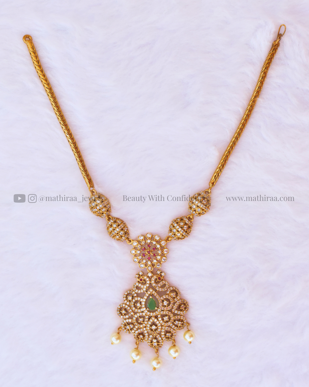 Mayukhi AD neckset