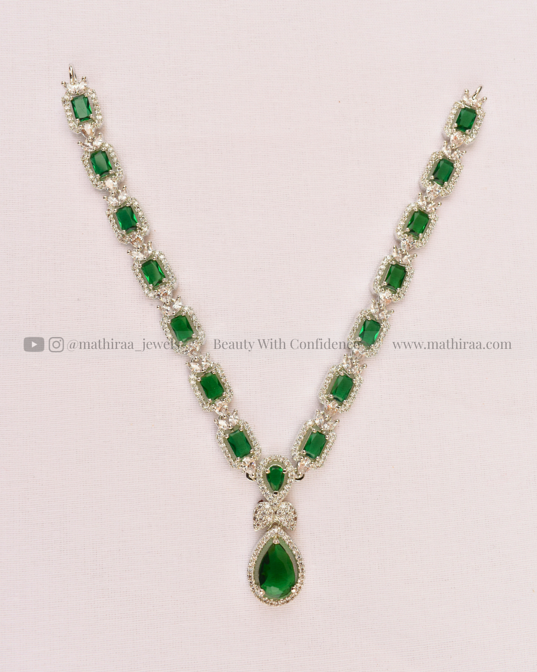 Majestic Teardrop AD Neckset