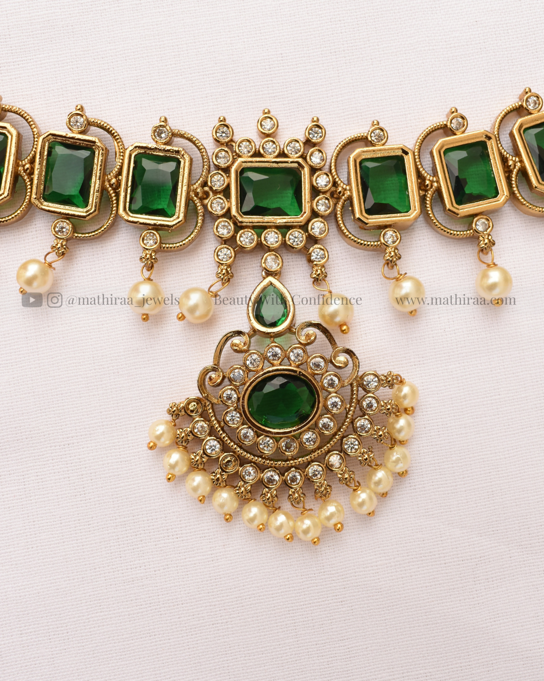 Magnificent AD Neckset