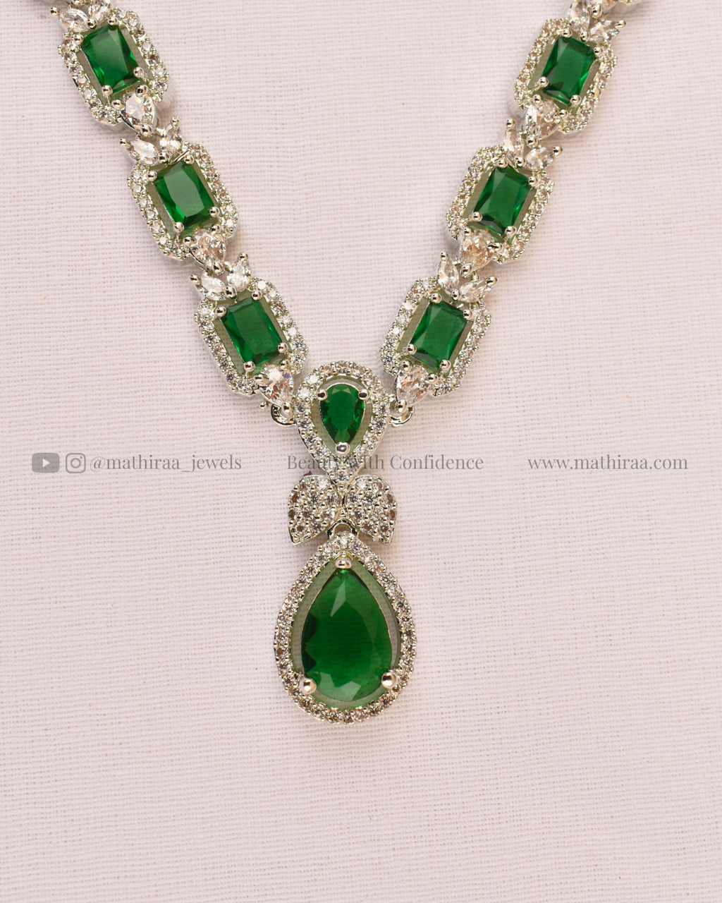 Majestic Teardrop AD Neckset