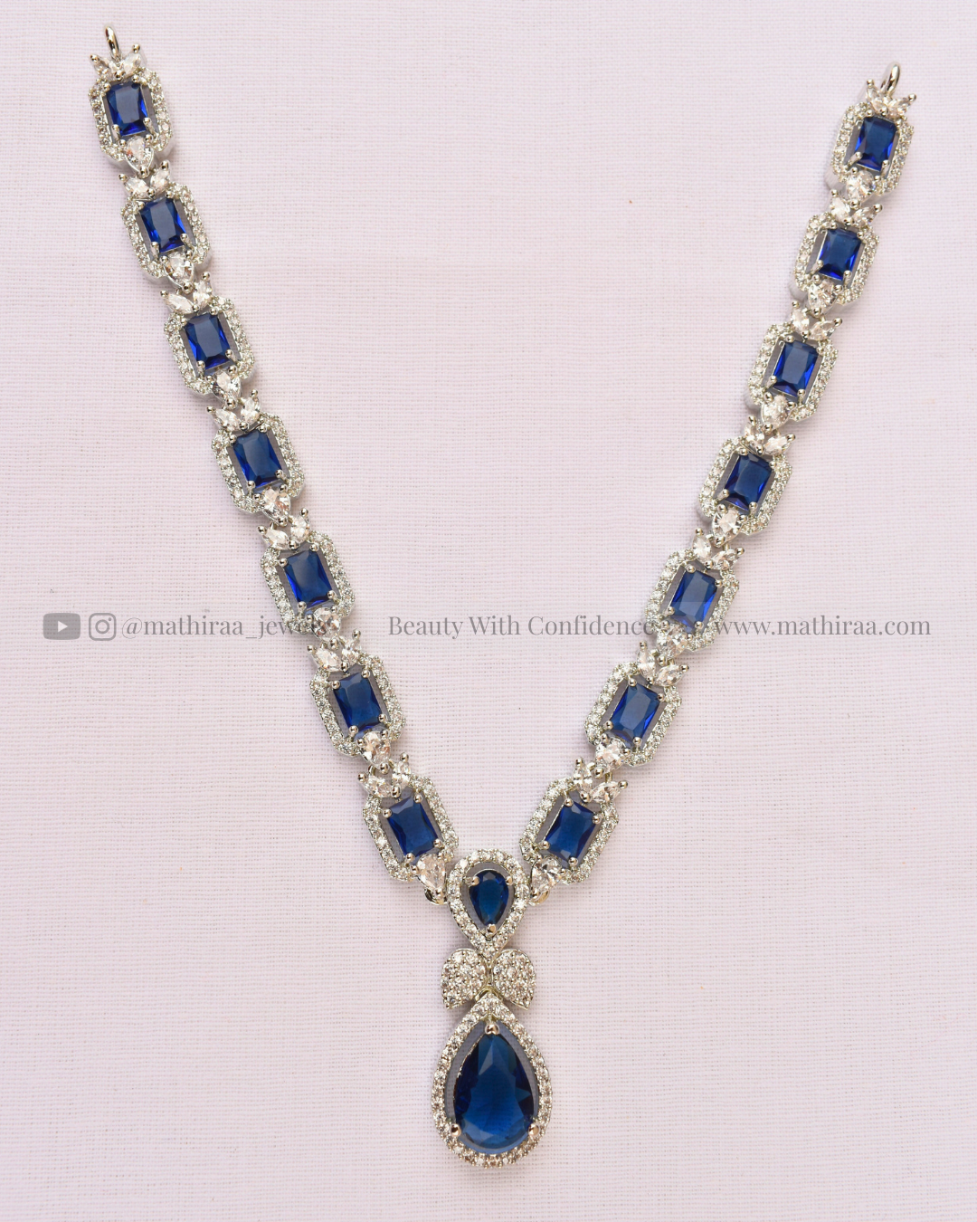 Majestic Teardrop AD Neckset