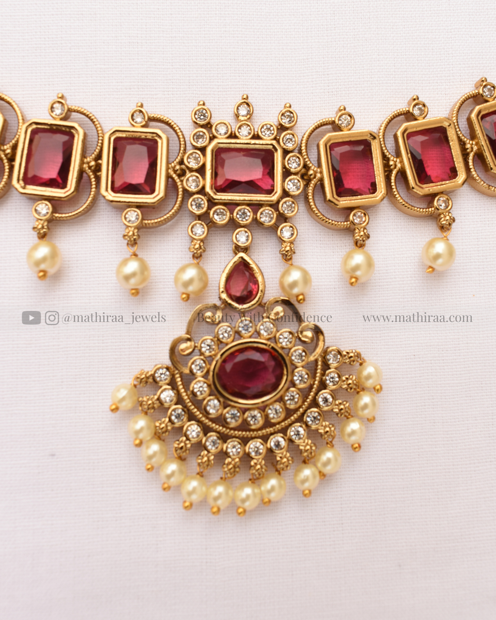 Magnificent AD Neckset