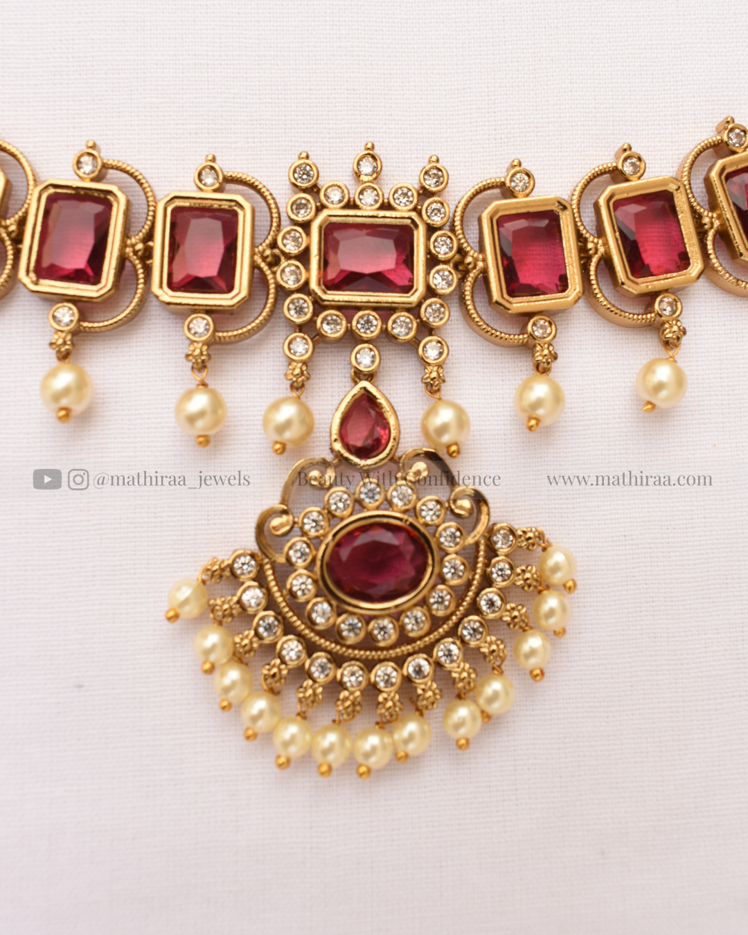 Magnificent AD Neckset