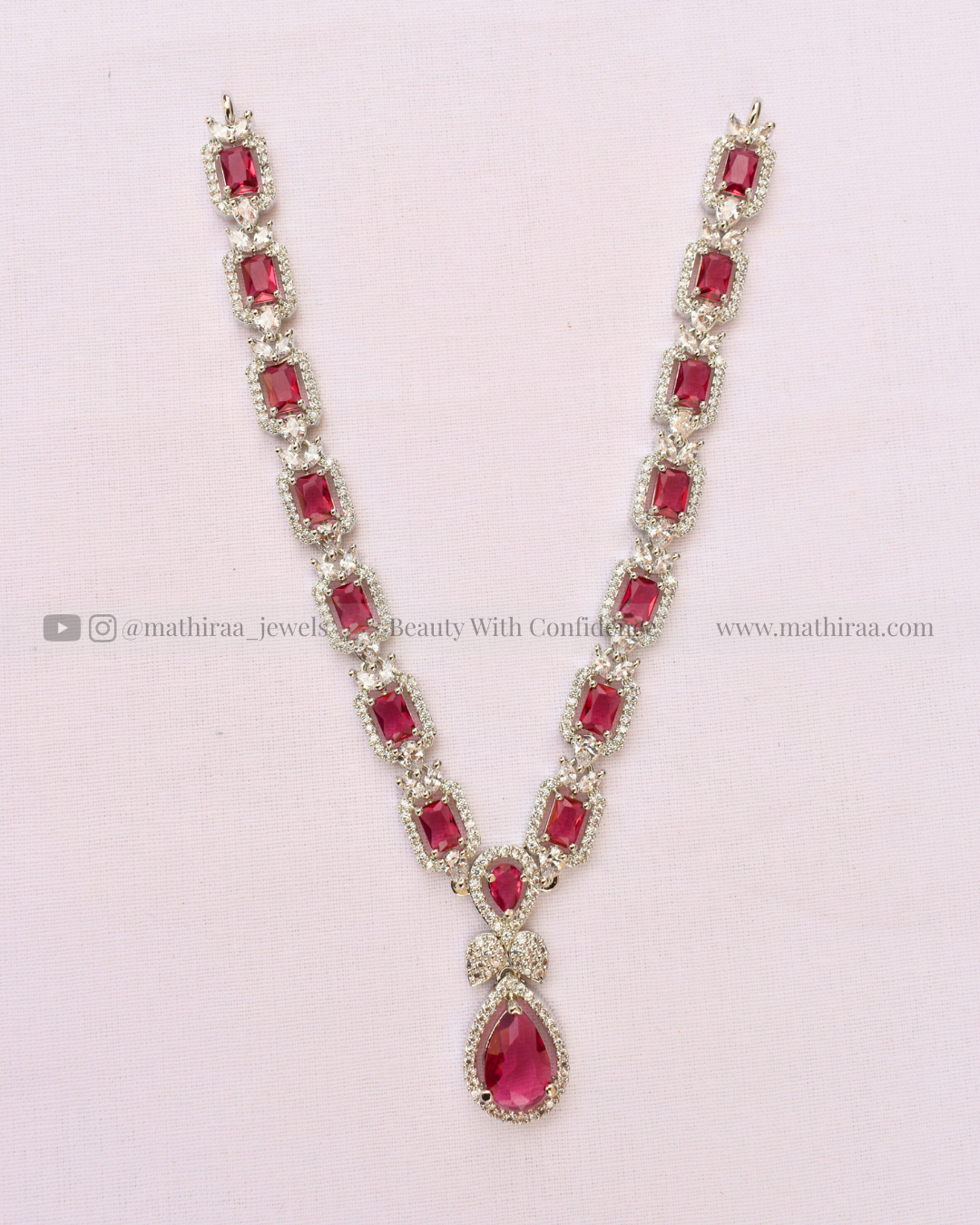 Majestic Teardrop AD Neckset